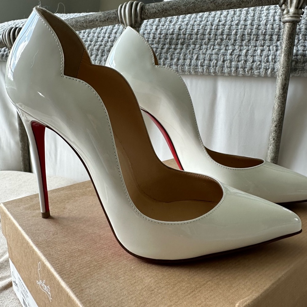 Christian Loubouton Hot Chick 100